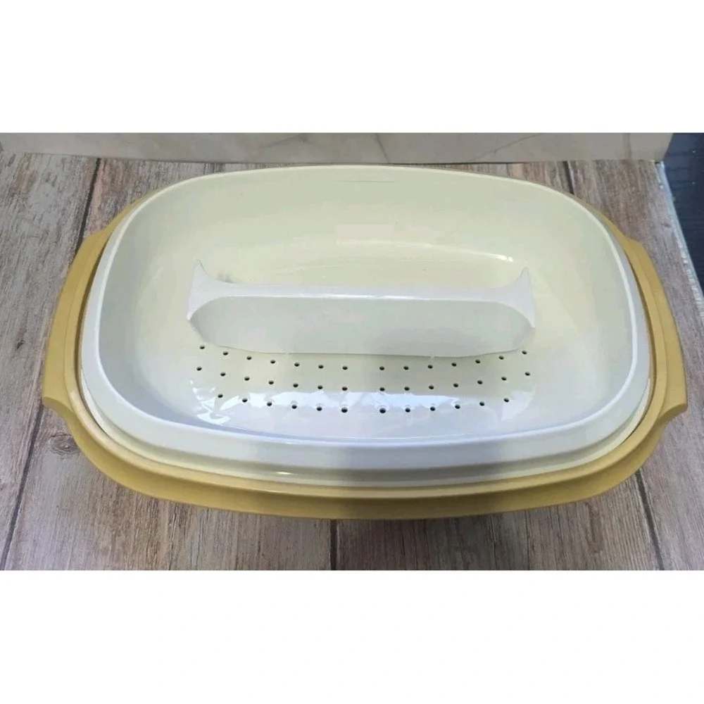 Vintage Tupperware Microwave Three Piece Steamer Harvest Gold